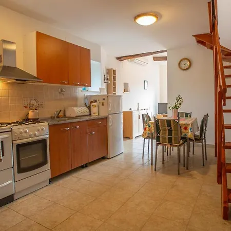 Holiday Home Grimalda Casa de Férias