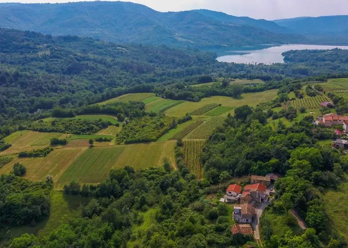 Prázdninový dům Holiday Home Grimalda *